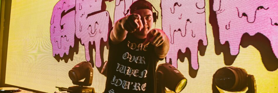 pantallas LED y DJ-1